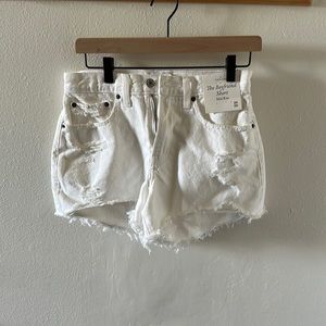 SOLD NWT Abercrombie & Fitch Distressed Boyfriend Short